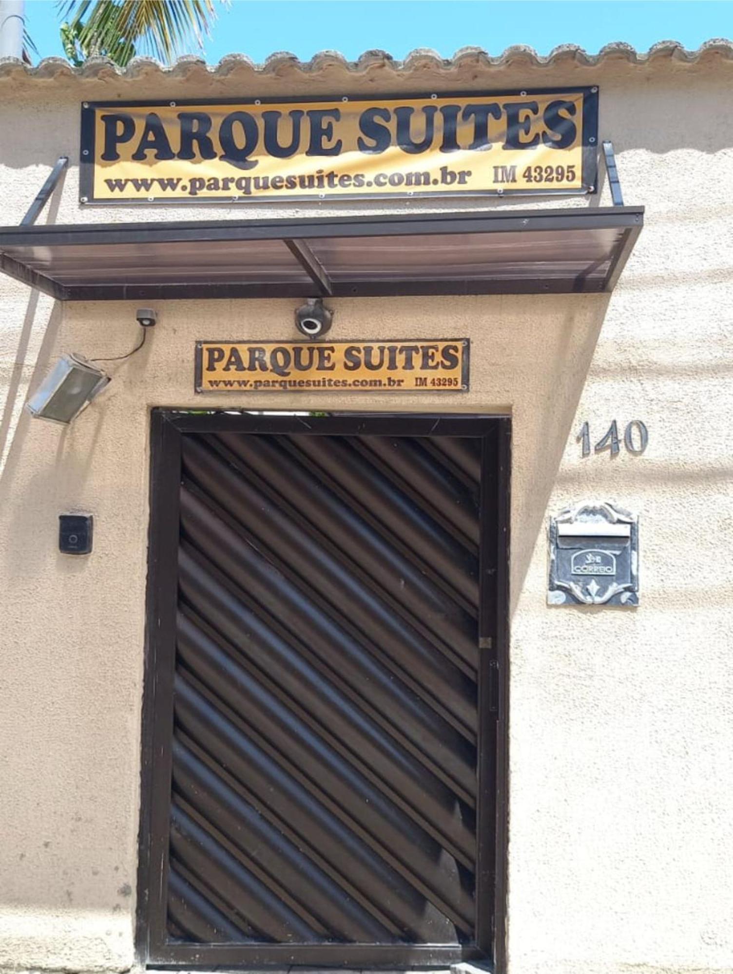 Pousada Parque Suites Estacionamento E Piscina กัวรูจา ภายนอก รูปภาพ
