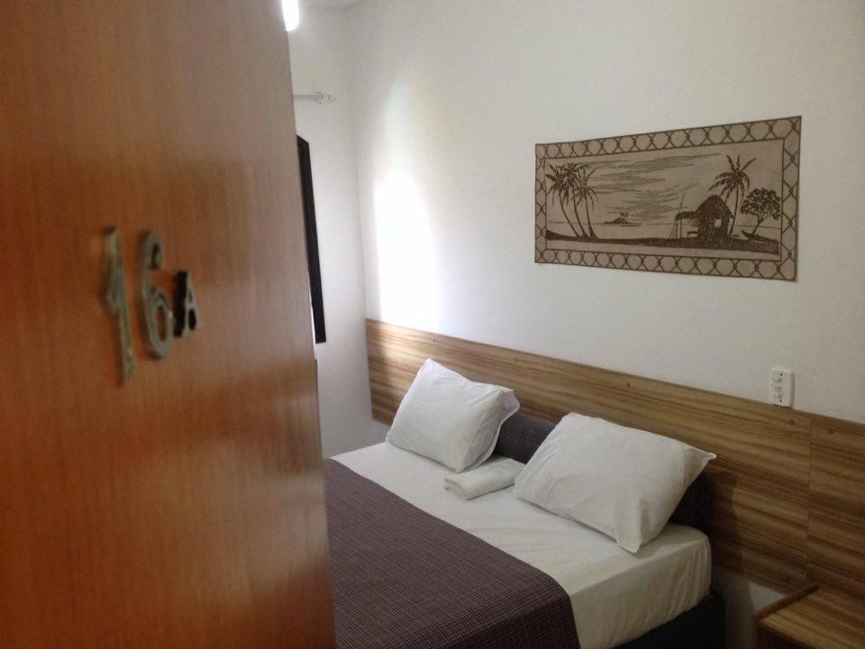 Pousada Parque Suites Estacionamento E Piscina กัวรูจา ห้อง รูปภาพ